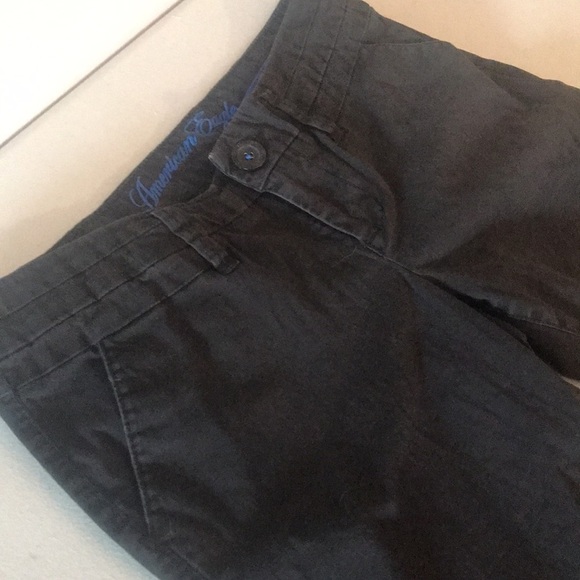 American Eagle Outfitters live your life black Bermuda chino flat front khaki’s - Picture 3 of 7